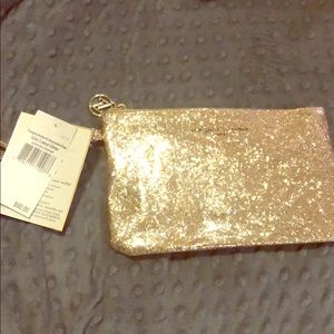 gold charging purse